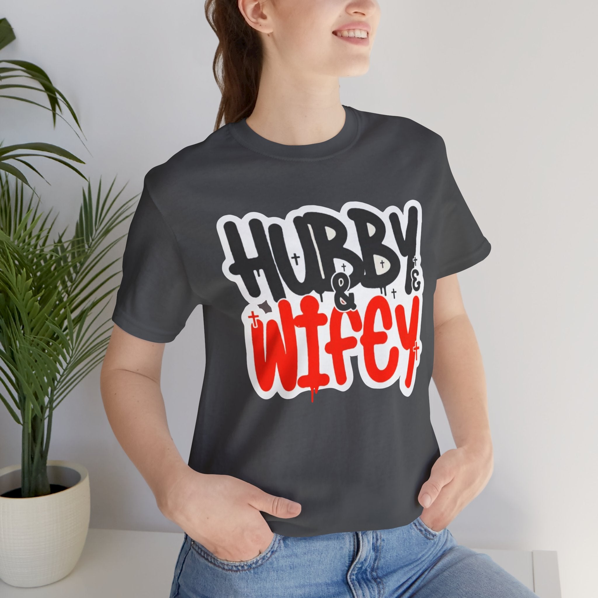 Hubby & Wifey Cute Couple’s Tee
